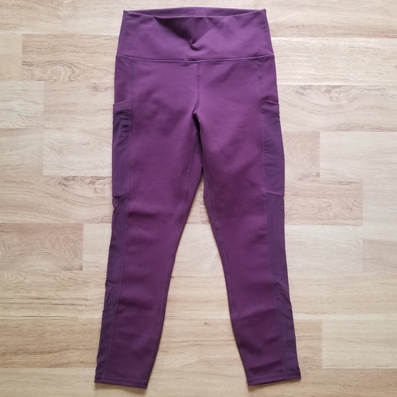 Fabletics Mila Powerhold Capri - Picture 2 of 9